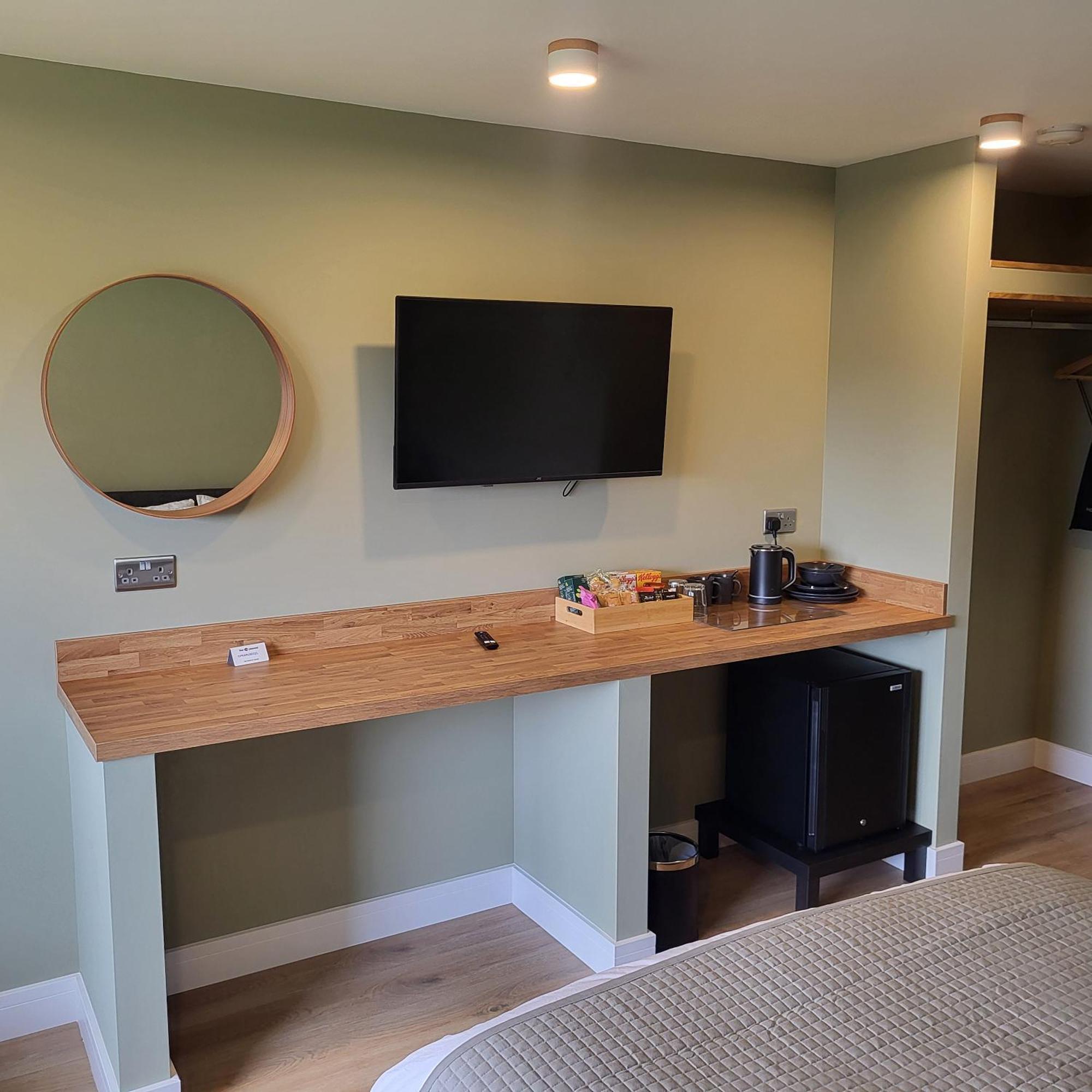Open Acres Accommodation And Airport Parking Backwell 외부 사진